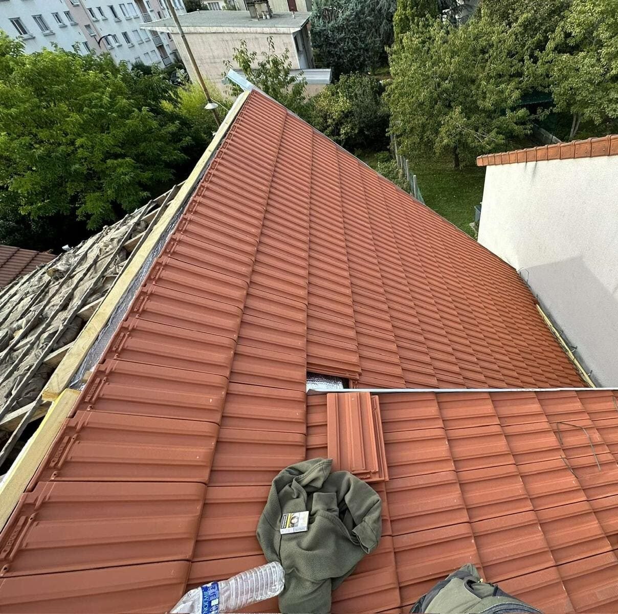 Contact couvreur à Maurepas pour devis toiture ou dépannage urgent