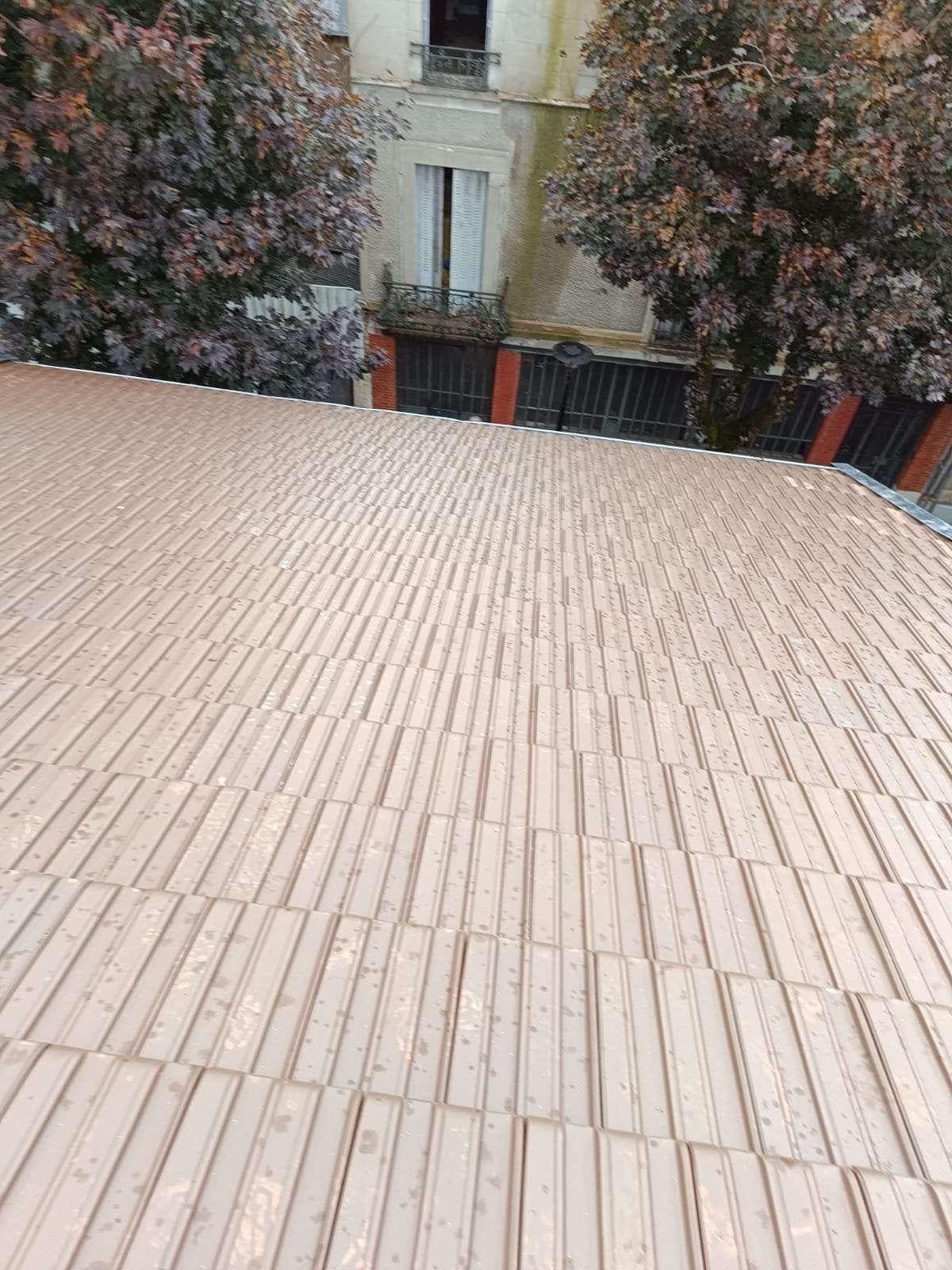 Exemple de travaux toiture Maurepas réalisés avec soin par Eco Pro Habitat