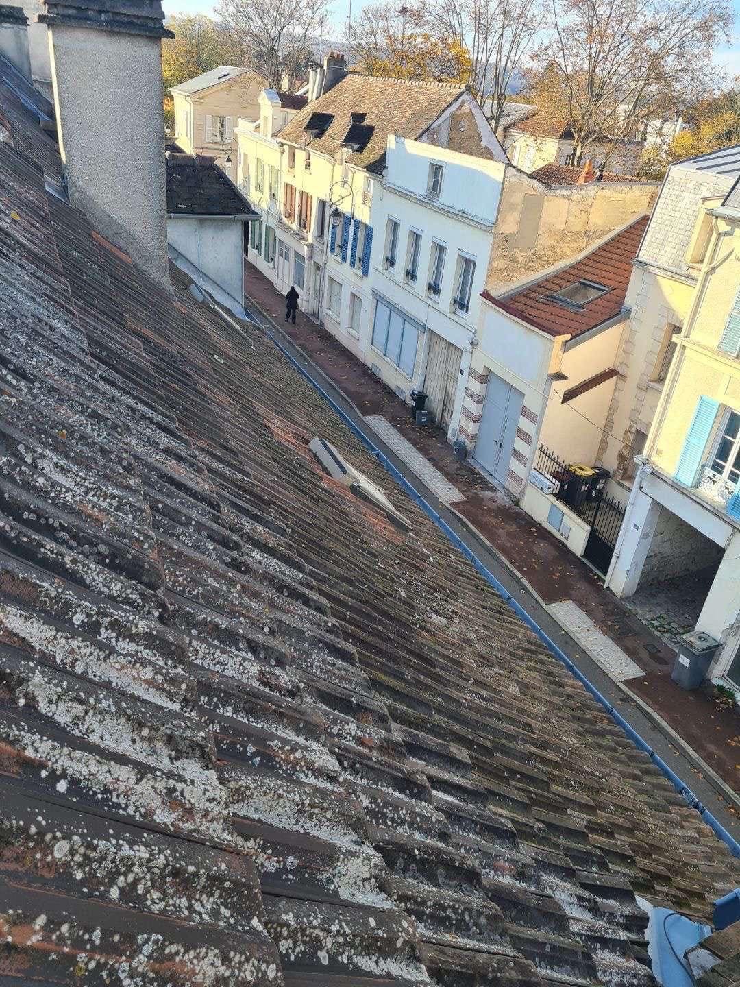 Urgence réparation toiture Maurepas après tempête ou fuite soudaine